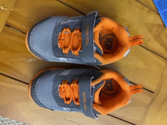 Toddler Boy Shoes, Strike Rite Size 5.5W