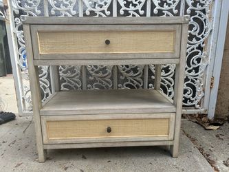 Night stand / bedside cabinet