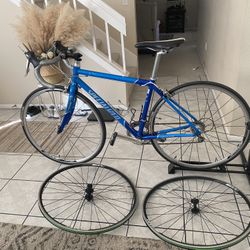 Specialized Dolce Elite Women Size 52cm Included Extra Wheels