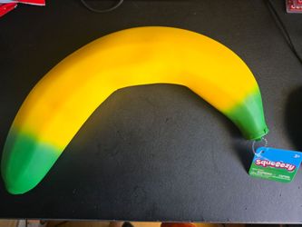 Squeeezy Banana Squishy Authentic