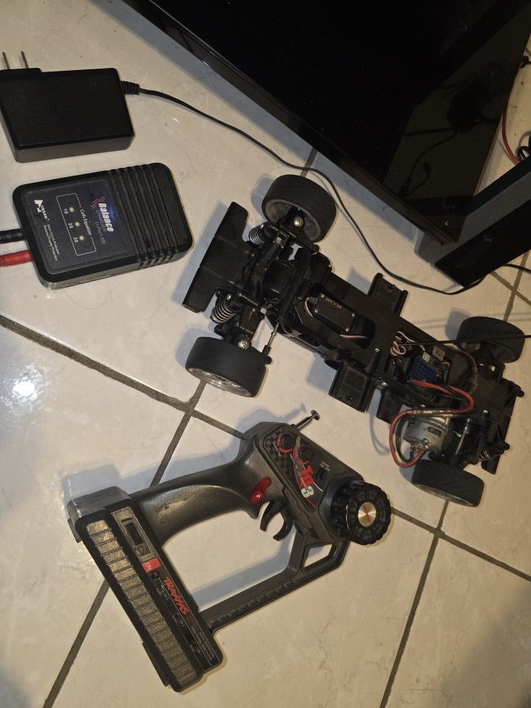 r c car tamiya tt 01 with 3 batteries/charger/remote