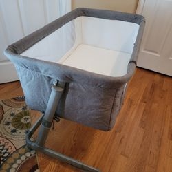 Infant Bedside Bassinet