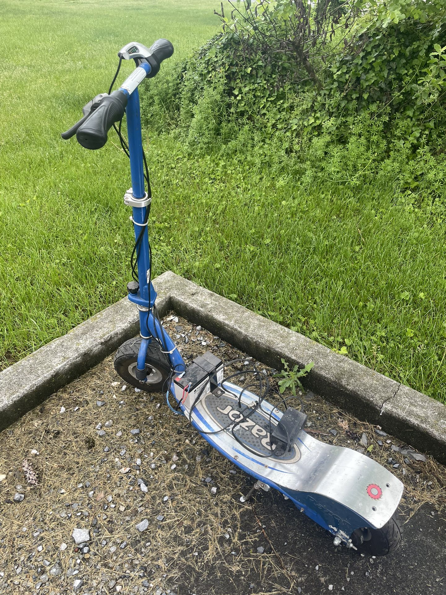 Electric Razor Scooter