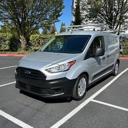 2019 ford transit Connect ( 39k miles )