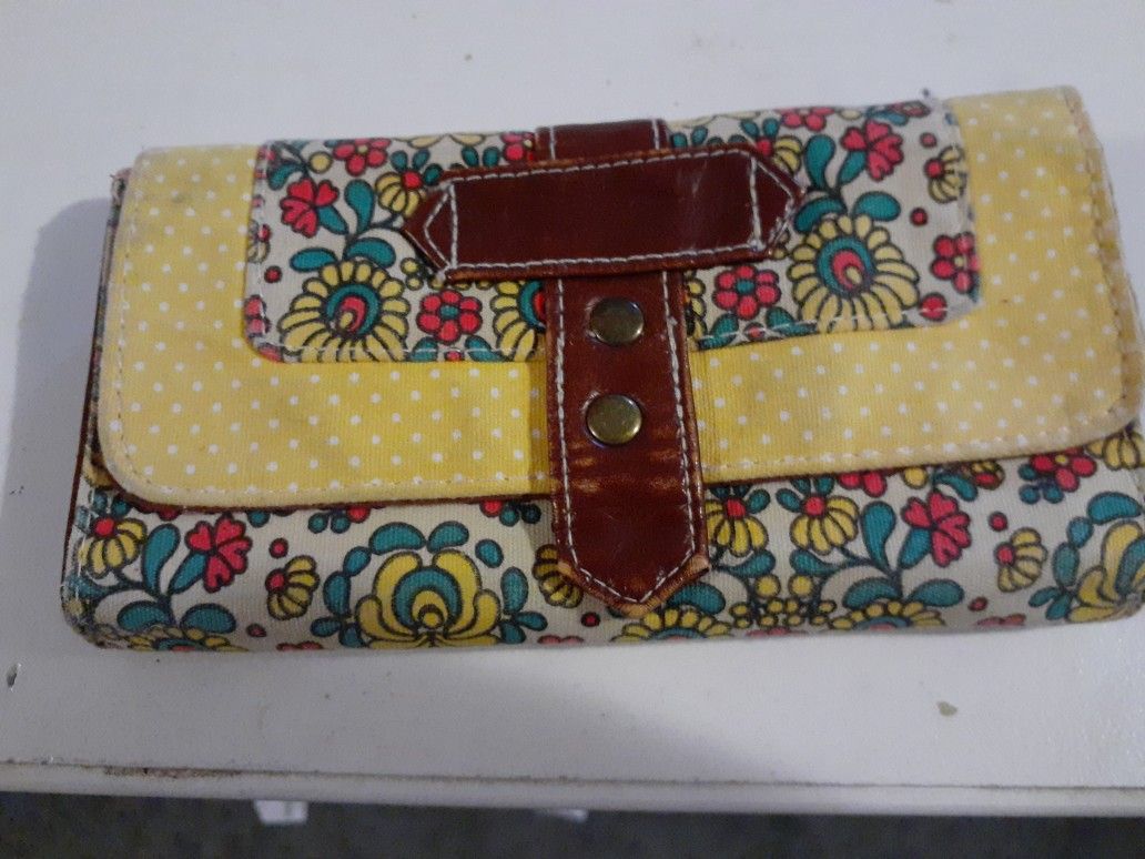 Hippie wallet