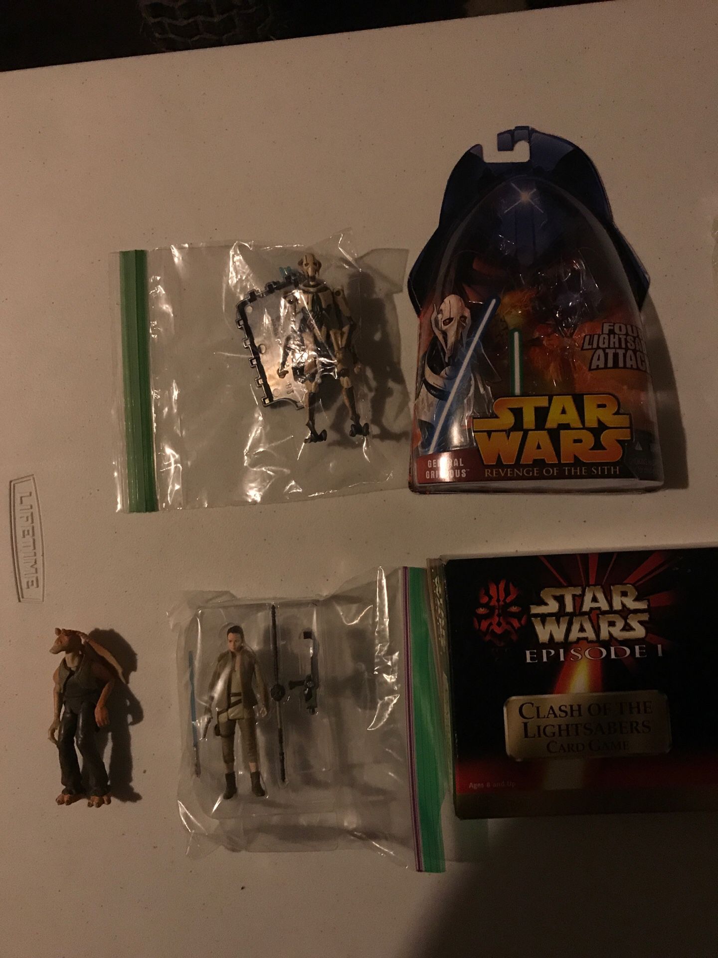 Lot of loose Star Wars Action figures and collectibles