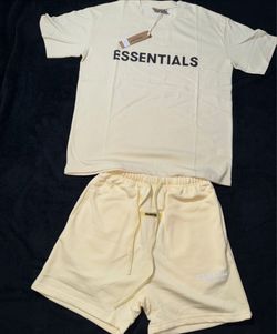 Essentials, size S