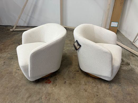 Henredon Swivel Boucle 2 Chair