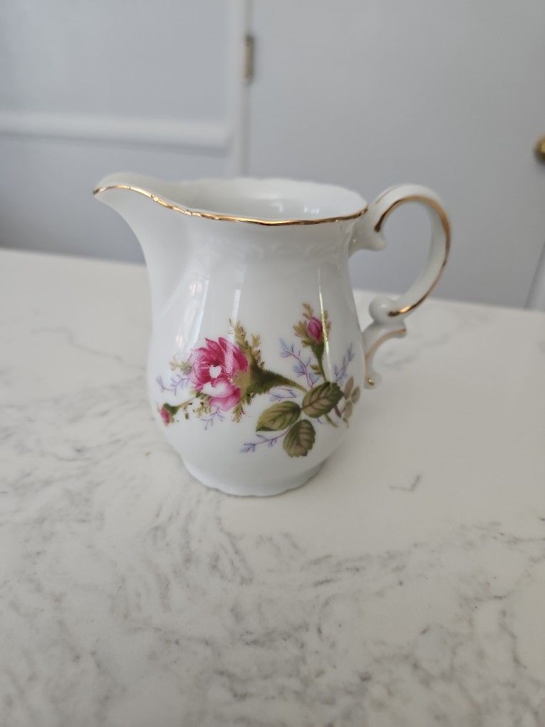 Royal Sealy Vintage Creamer