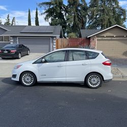 2015 Ford C-max Great Condition 2nd Owner Clean Title