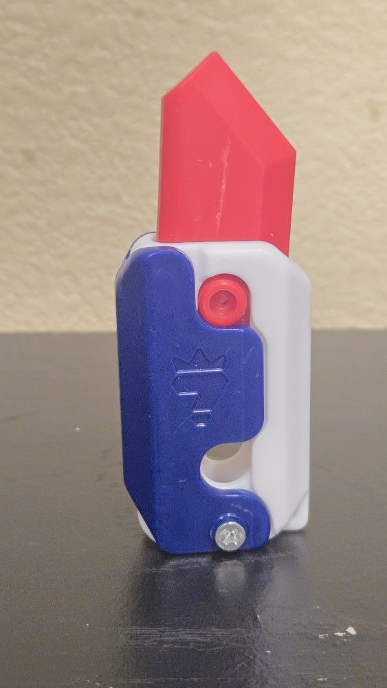 3D Printed Fidget Carrot Knife Toy Blue Red And Grey