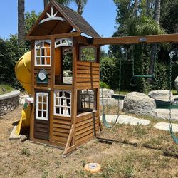 Play Ground Set. 