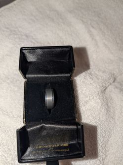 Mens tungsten carbide ring