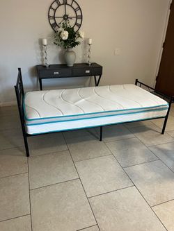 Single bed frame