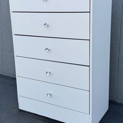 New White Chest 5 Drawer 