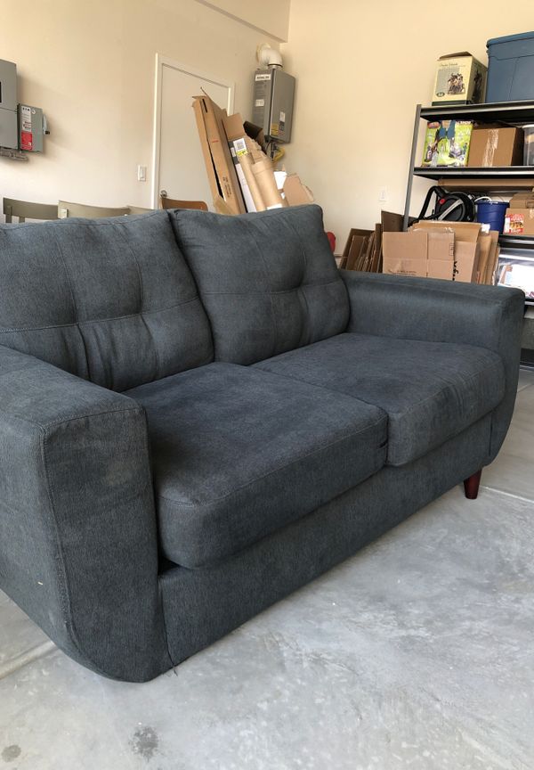 Jerome’s Modern Love Seat Couch for Sale in Murrieta, CA OfferUp