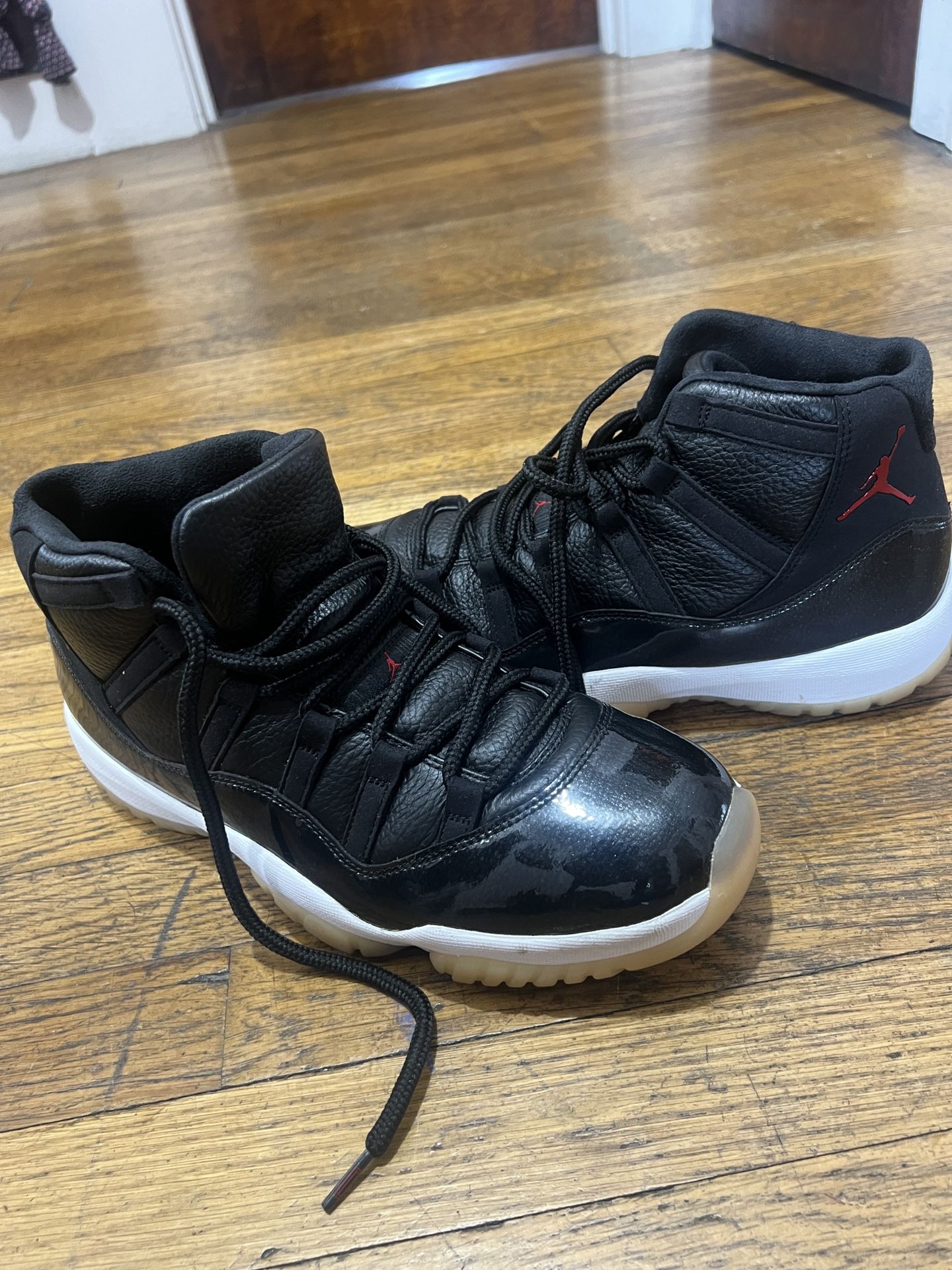 Jordan 11s