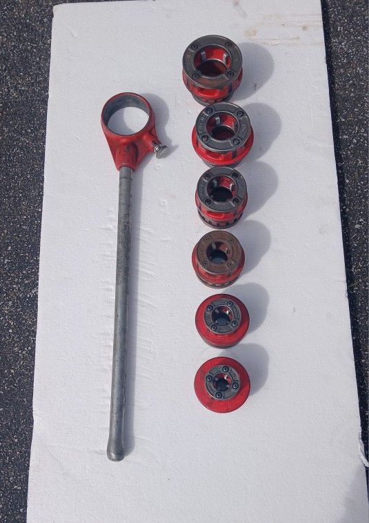 Ridgid Pipe Threader And Dies