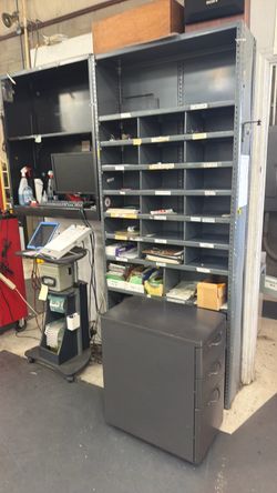 Office stuff / plywood Prices to sell. Best offer MUST GO TODAY