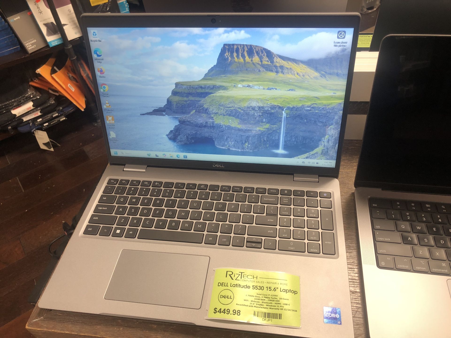 💻 Dell Latitude 5530 (15.6") Laptop – $449.98