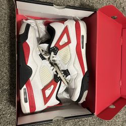 Air Jordan 4 Retro Size 10.5