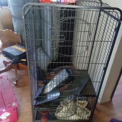 Roll Away Cage 