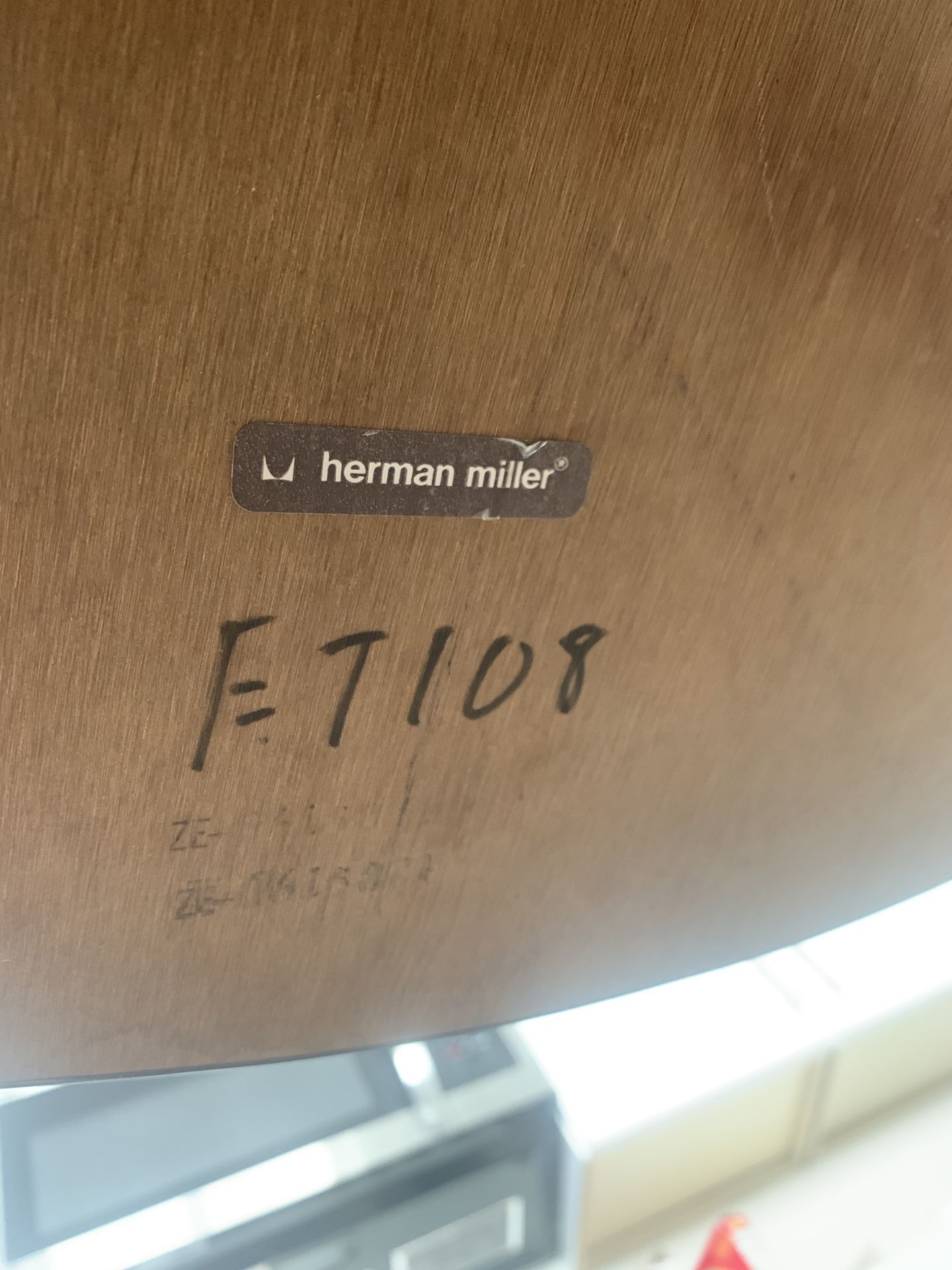 Herman Miller Round Table Furniture