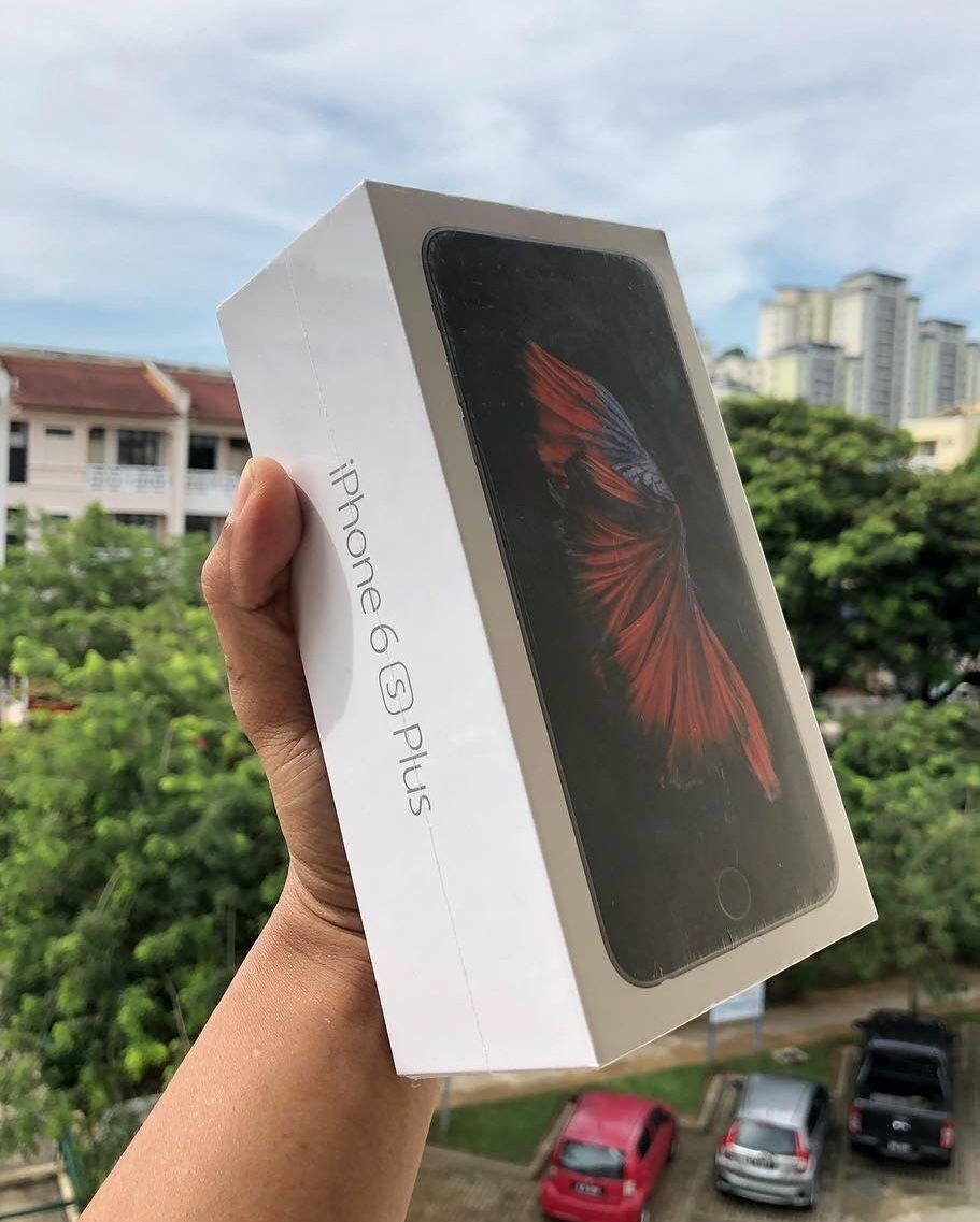 iPhone 6s Plus Unlocked With Warranty
