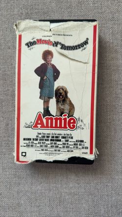 Annie Movie VHS