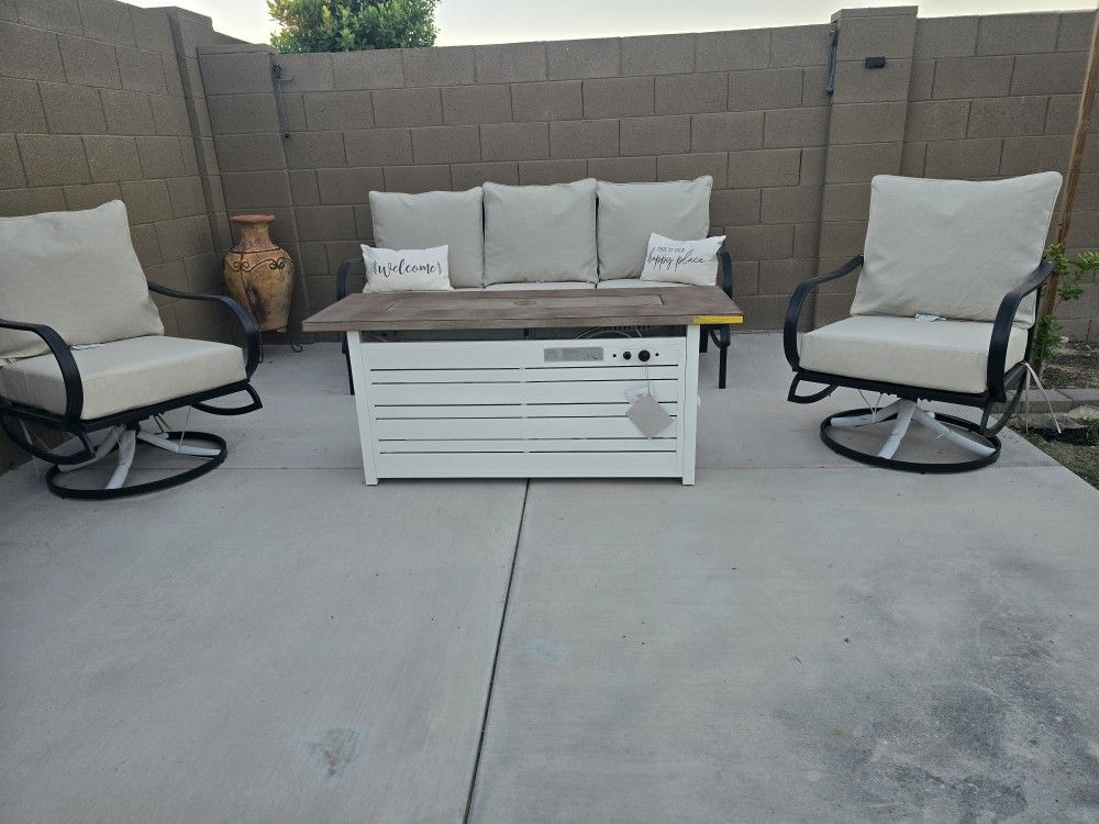 PROPANE FIREPIT PATIO SET