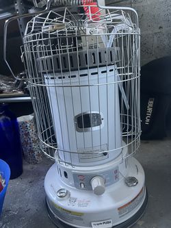 DURA HEAT KEROSENE HEATER.