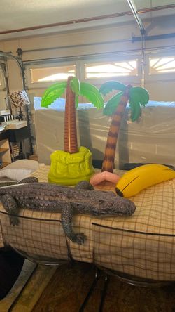 Inflatable pool and yard items