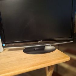 JVC DVD COMBO 22inches (CLEARLAKE AREA)