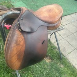 HDR RIVELLA CLOSE CONTACT SADDLE