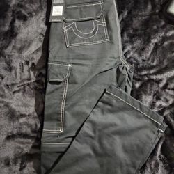 True Religion Men’s Cargo Pants/shorts  With Convertible Zippers 