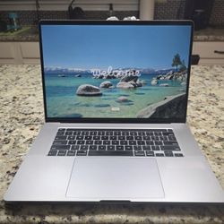 2019 MacBook Pro 1TB SSD 32GB RAM