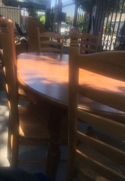 Table 6 peice for $250 no lower price hmu if interested
