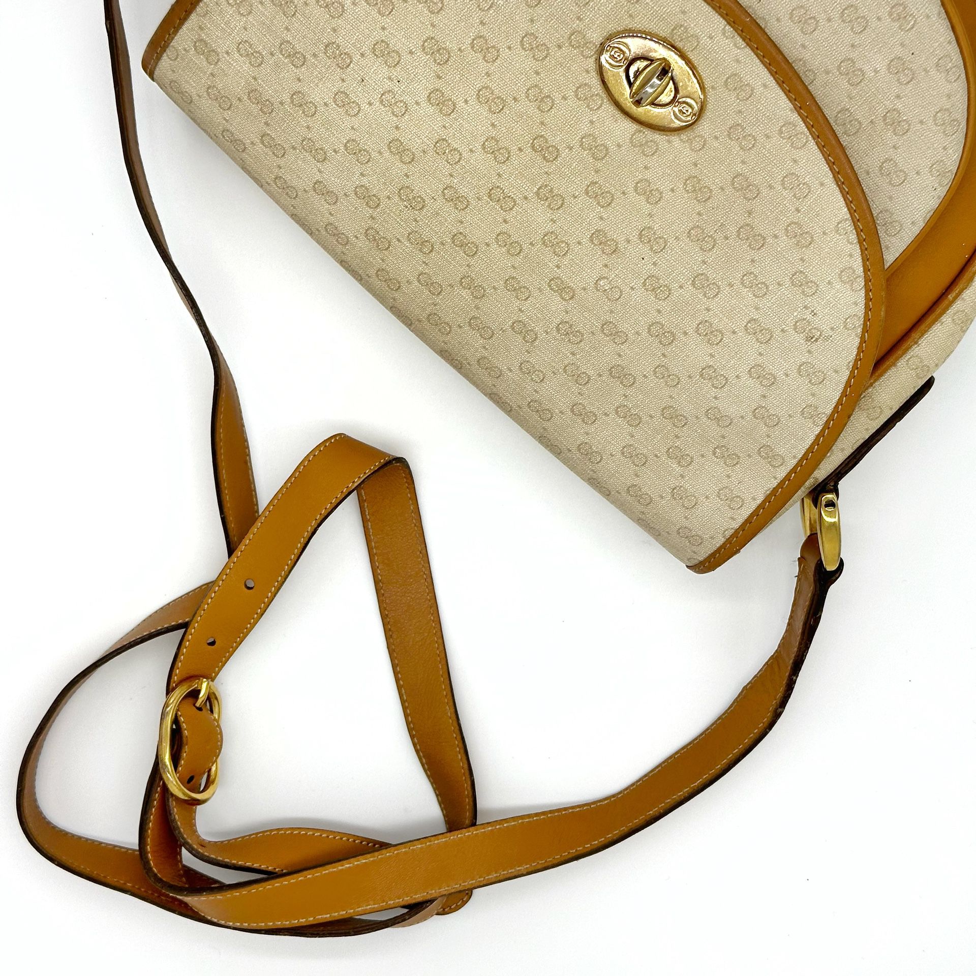 Vintage Gucci Boston Bag. for Sale in Auburn, WA - OfferUp