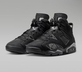JORDAN 6 CAP AND GOWN  size 9