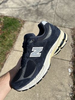 New Balance 2002R