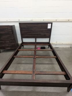 Fall River Queen Bed