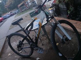 Fuji Mountain Bike