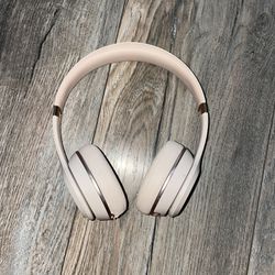 Beats Solo 3 Wireless Headphones (Satin Gold)