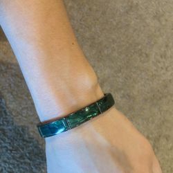 Shiny green crystal and black stretchy bracelet(107)62