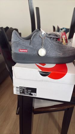 Supreme low top suede