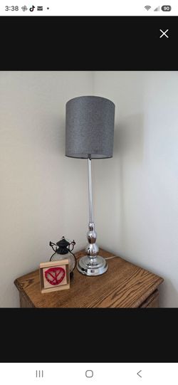 Lamp 2 avail.