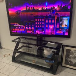 Tv And Table Samsung Tv 60inch  Roku Included 