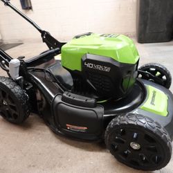 Greenworks 40V 20″ Brushless Cordless Push Lawn Mower – Tool Only