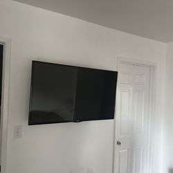 42’ LG TV
