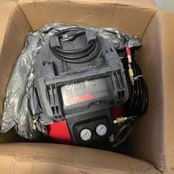 CRAFTSMAN Air Compressor, 6 Gallon, Pancake, Oil-Free with 13 Piece Accessory Kit 